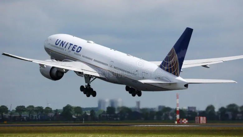 3 Ways to Contact United Airlines