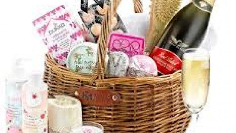 Why You Should Choose A Hamper For Your Next Gift