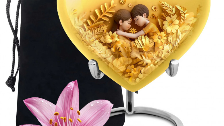 Choosing the Right Urns for Ashes: A Thoughtful Memorial Guide