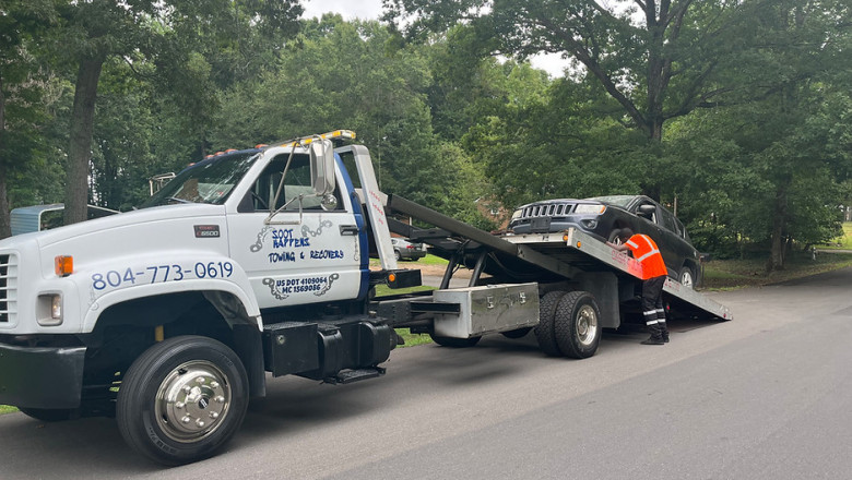 How Can Industrial Towing Services Keep Your Business Running Smoothly?