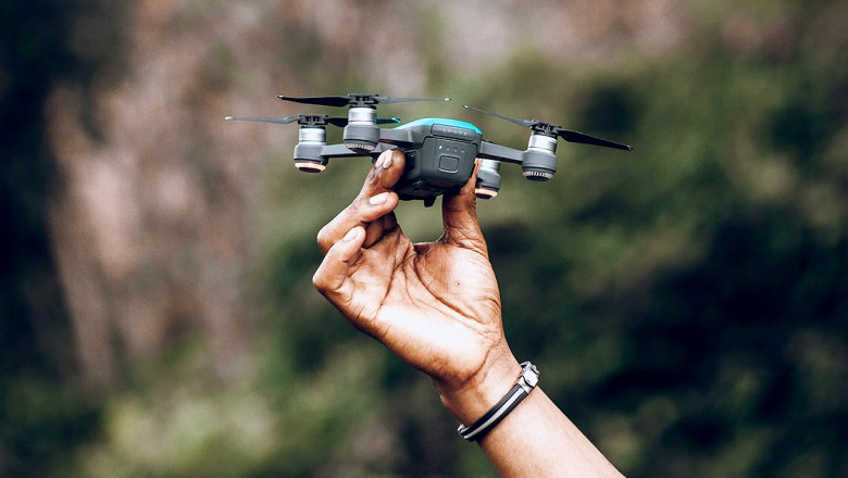 Small Drone Market Innovation Driven by Hybrid Wing Technologies