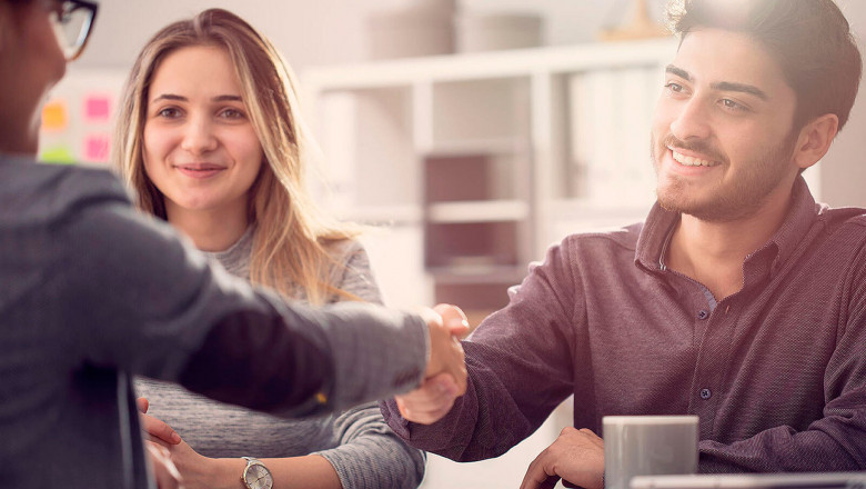 Real-Time Delivery Tracking: Keeping Your Customers Informed and Happy