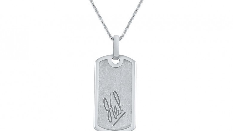 How to Buy the Best Pendant for Men | A Guide by ORRA