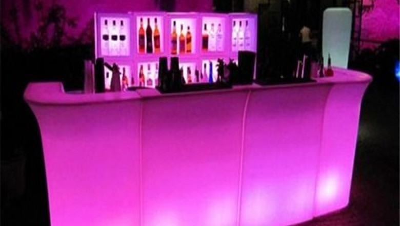 Revolutionize Event Hosting with Portable Bar Rentals