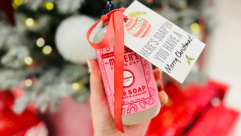 Swing Tag Printing for Clothing Brands
