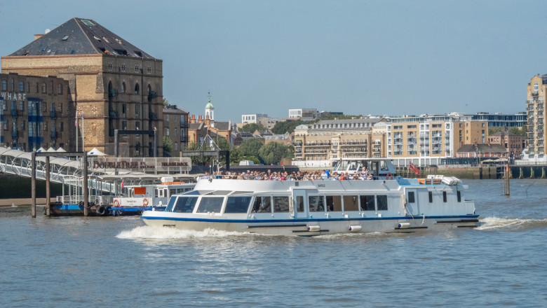Thames River Sightseeing Cruise tour
