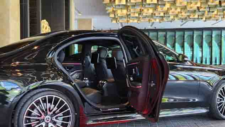 Signature Chauffeurs vs. Traditional Taxi Services: What Sets Them Apart