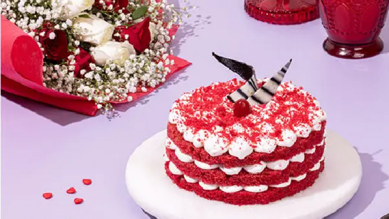 Celebrate Anniversary with Love and Happiness | Floraindia