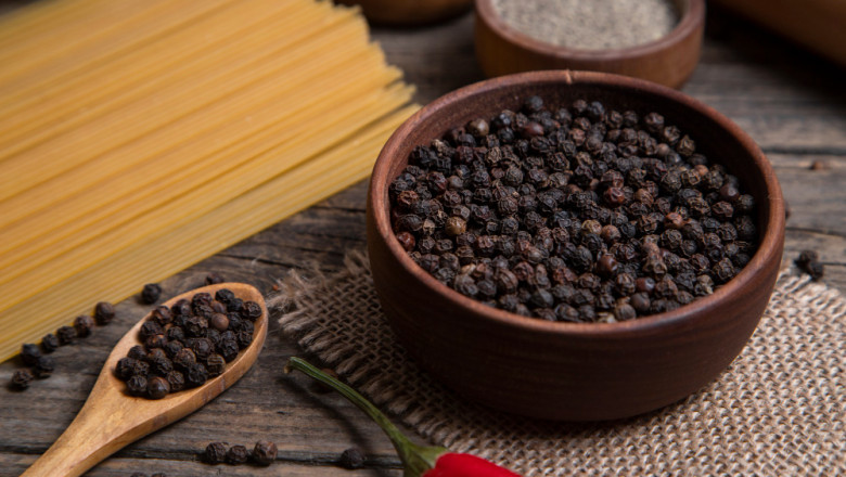 Black Pepper Manufacturers in India: Why the World Looks to Us for Quality