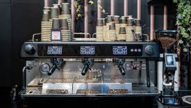 The Best Automatic Coffee Machines for Busy Mornings in UAE | BrewBot