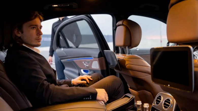 The Complete Guide to Airport Chauffeur Services in London and Birmingham
