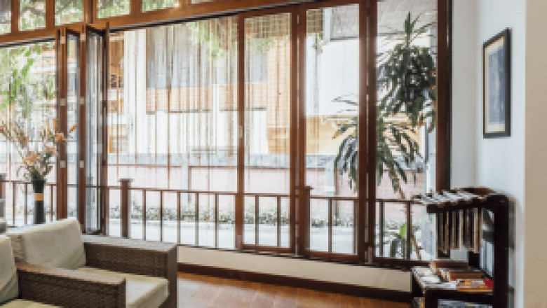 Transform Your Outdoor Space with Stylish Balcony Floor Coverings from Mike’s Carpets