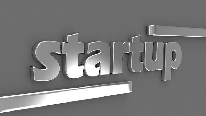 Can Small Wins in Startup Awards Lead to Big League Success