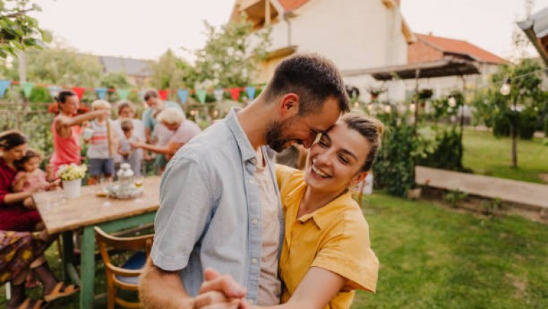 7 Benefits of Hiring Anniversary Parties Service in Virginia for Your Special Day