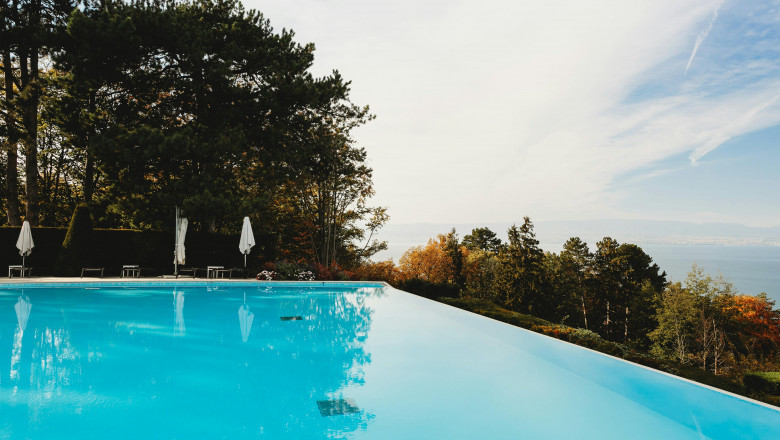 The Pool Magician: Your Go-To Pool Service in Glendale πββοΈβ¨