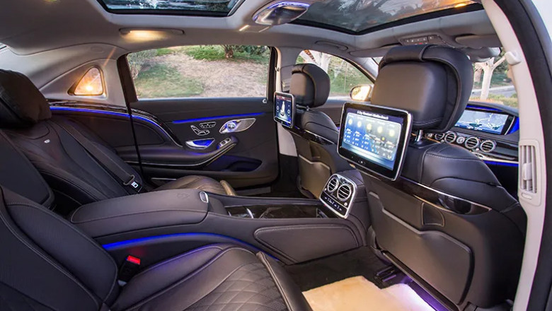 Luxury Chauffeur Cars in Black Rock | Signature Chauffeurs