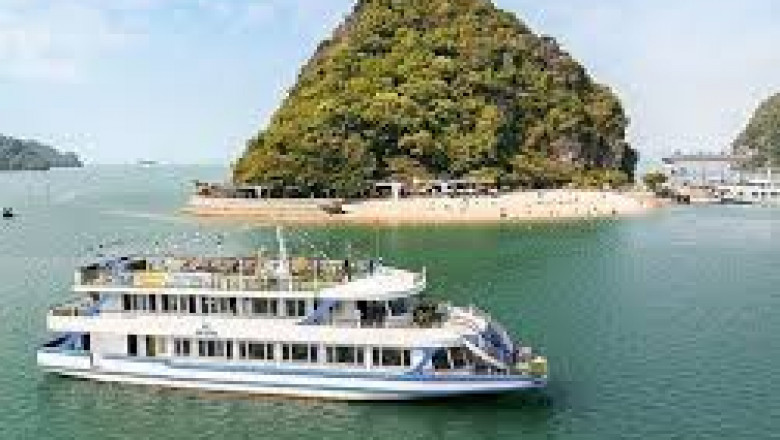 What Are The Main Attractions of a Halong Bay Cruise In Vietnam?