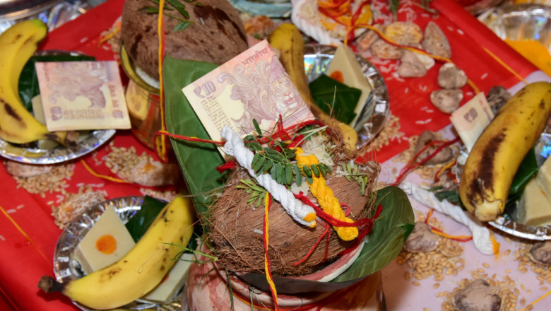 Looking for Experienced Pandits? Book Best Hindi Pandits in Delhi Today!