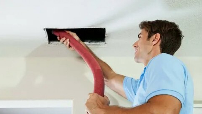 Experience the professional AC service Dubai solutions with Urban Mop for optimal cooling effectiveness