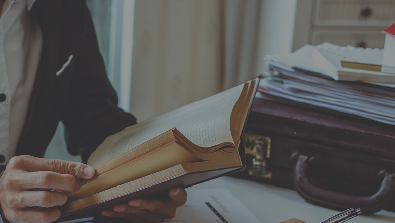 Understanding the Role of a Civil Litigation Lawyer