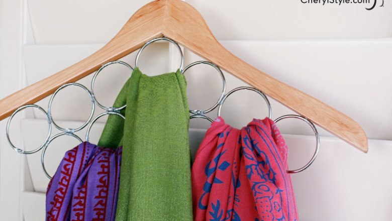Scarf Hanger DIY - Everyday Dishes