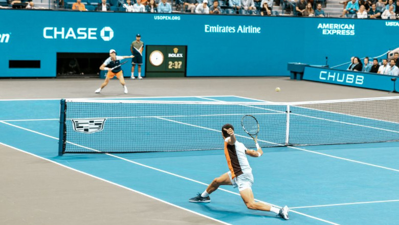 Tennis Tournament Travel Tips: Making the Most Out of Your Tennis Adventure