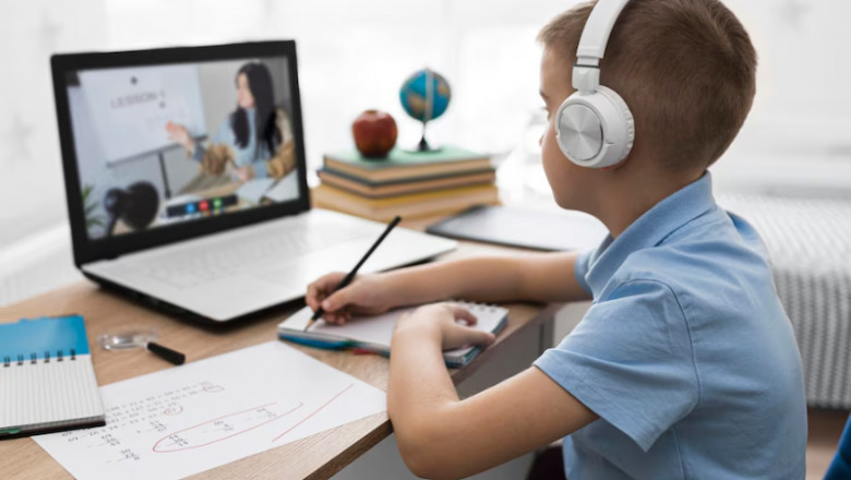 What to Consider Before Selecting Online Tutoring Services