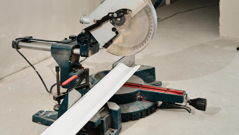 A Step-by-Step Guide to Using a Tile Cutter Like a Pro