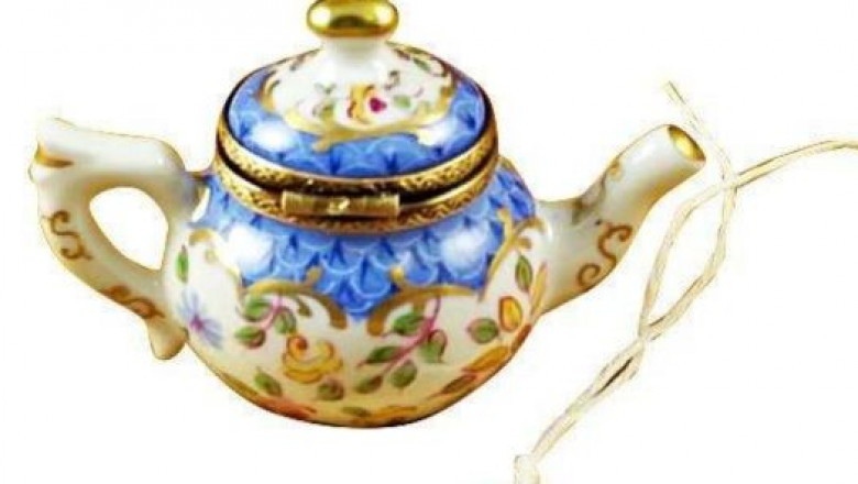 Luxury Gifts & Collectibles featuring Hand-Painted Limoges Trinket Boxes