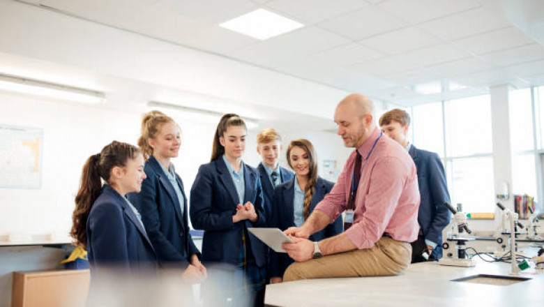 Guiding Greatness: How Mentorship Shapes Student Journeys in Private Schools