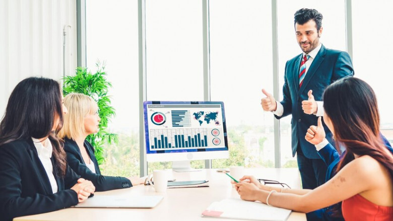 How Microsoft Dynamics 365 Customer Service Empowers Service Teams to Succeed