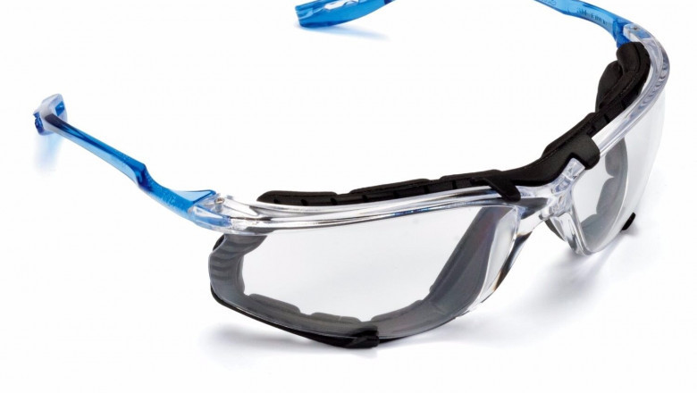 Anti-Fog Lens Market Set to Surge, Fueled by Growth in Safety, Healthcare, and Automotive Sectors