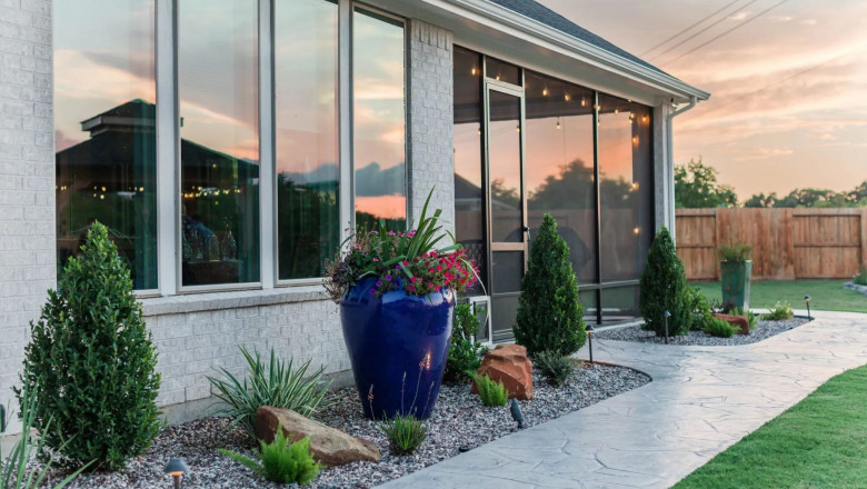 Professional Irrigation Installation Services in Pearland, TX: Helping Homeowners Conserve Water and Achieve a Lush Landscape