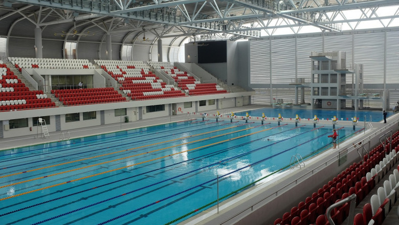 Make a Splash with Fun & Safe Swimming Classes for Kids in Dubai