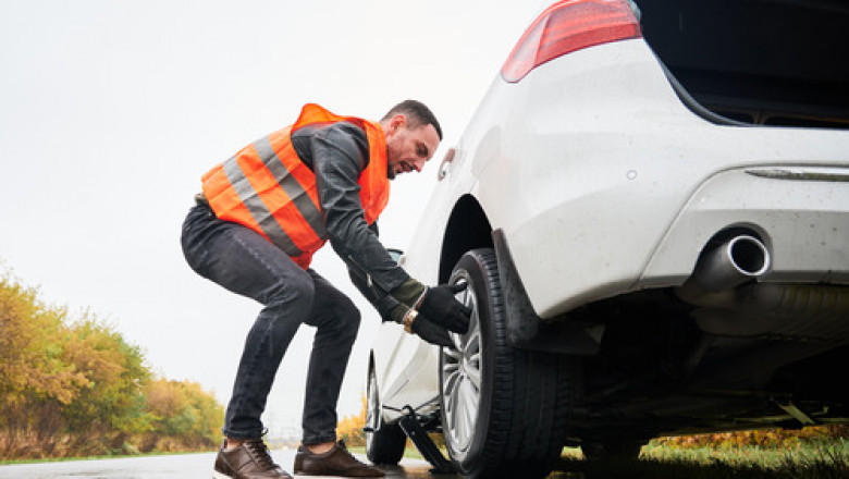 24/7 Roadside Assistance Service for All Vehicle Types