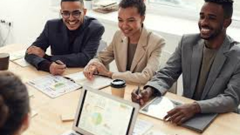 The Pros and Cons of Using a TPA in Your Health Insurance Policy
