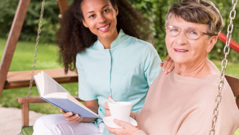 How to Build a Relationship with Caregivers at Home