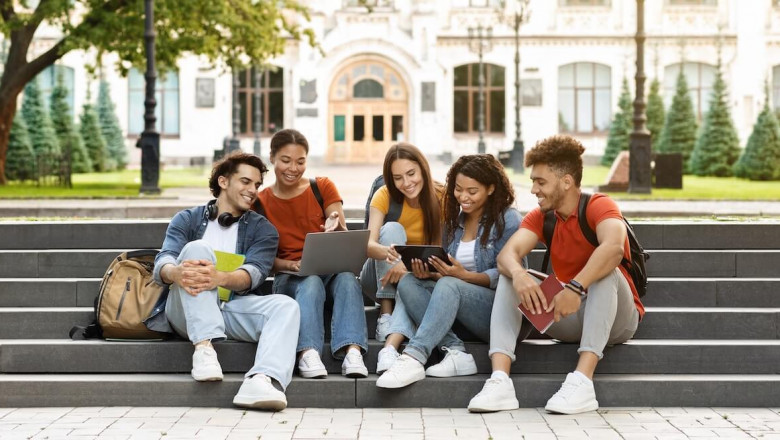 Top Govt vs Private Computer Science Colleges in Gujarat: How to Choose?