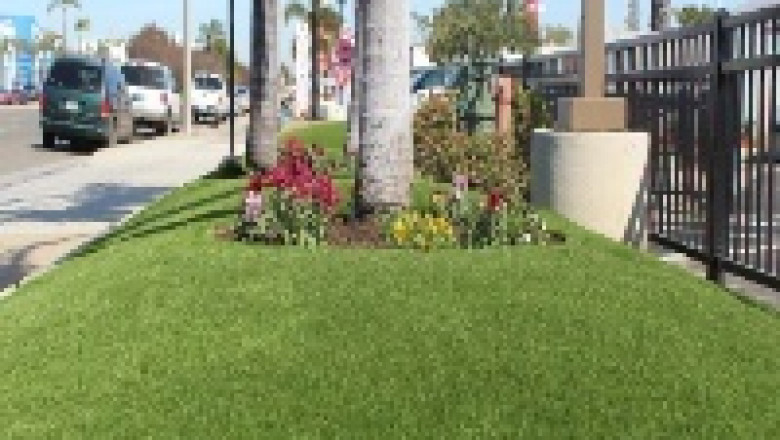 Why Commercial Properties Are Switching to Artificial Turf in 2025