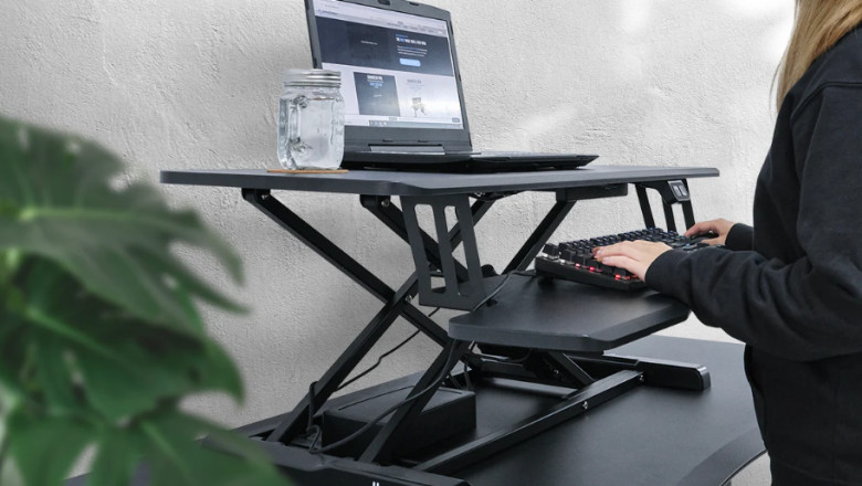 How to Choose the Perfect Laptop Stand for Your Workspace