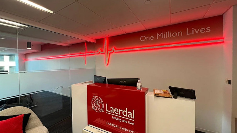 How Backlit Signs Enhance Branding in Raleigh