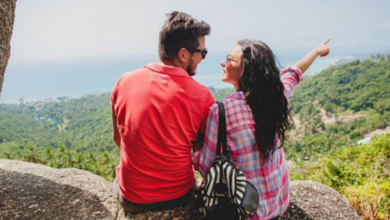 Munnar Vibe for Couples: Romantic Getaways in the Misty Hills