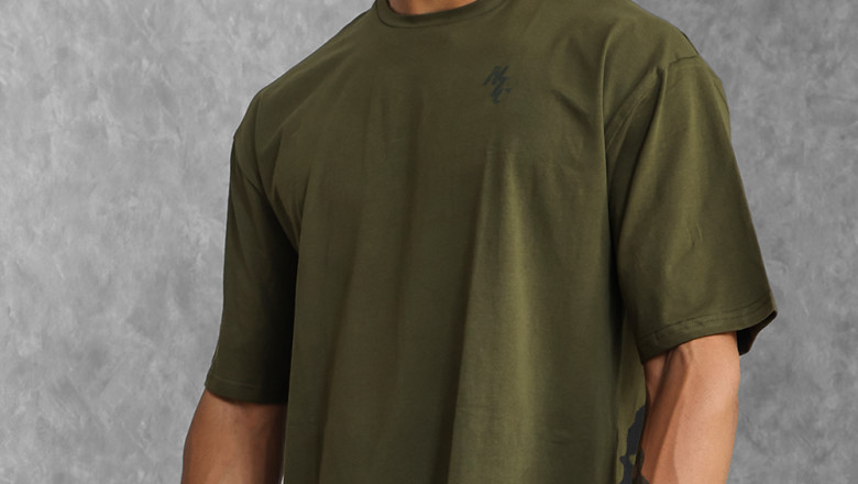 The Best Oversized Gym T Shirts for Men Who Train Hard and Chill Harder