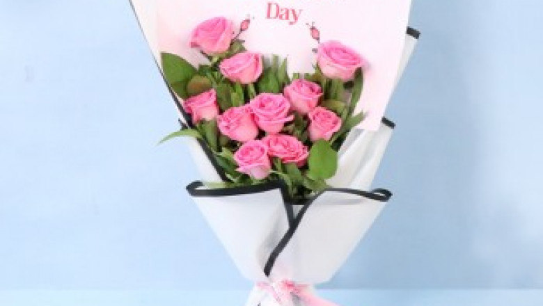 Express Joy And Love With Stunning Flower Bouquet For Mom