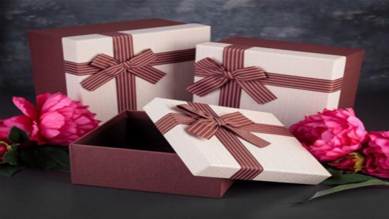 The Art of Custom Card Boxes: Elevating Packaging to a Masterpiece