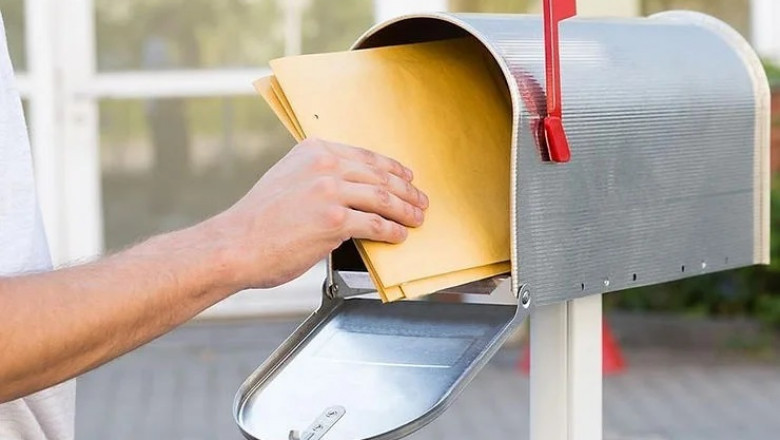 DynamiCard Helps You Connect with Customers Using Plastic Postcard Mailers