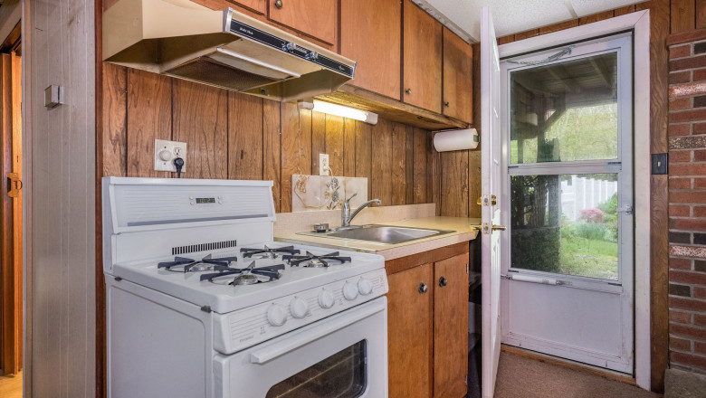 Find Your Next Home with Heather Gianacoplos – Mystic and Stonington Real Estate Expert