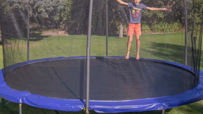 How to Safely Disassemble and Move a Trampoline