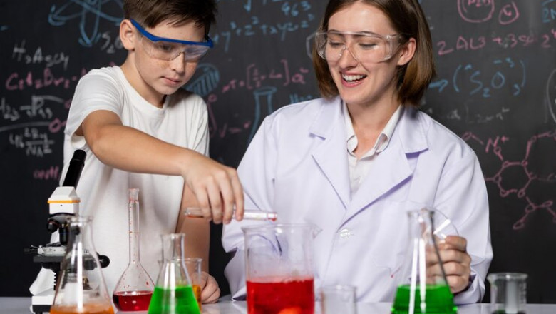 Expert Chemistry Tutoring in Canada – Dr. Shreyank Educare
