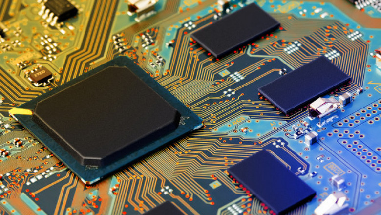 Saudi Arabia Semiconductor Market Size, Share, Growth | Forecast 2025-2033